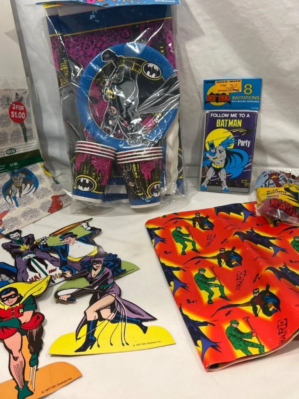 Batman Returns Birthday Party for 8 NEW Vintage 1991 Lot #4